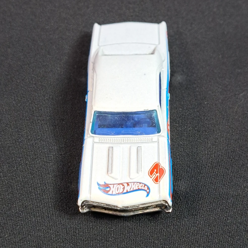 Hot Wheels‎ 67 White Chevelle SS 396 Racing Toy Car